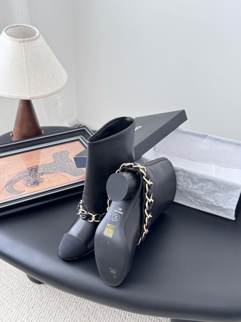 Ch**el boots
